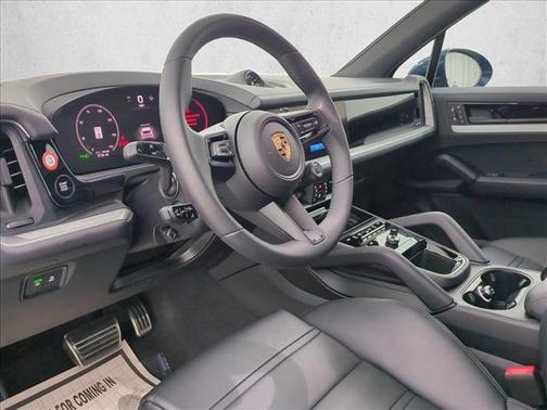 Mantego Blue 2025 Porsche Cayenne Cayenne