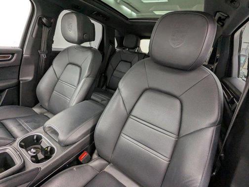 2019 Porsche Cayenne Cayenne