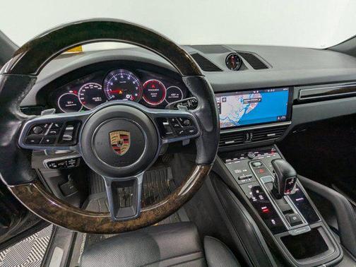 2019 Porsche Cayenne Cayenne