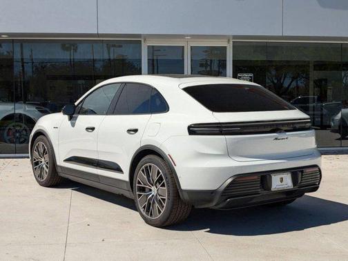 2024 Porsche Macan 4