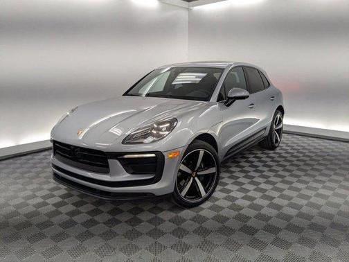 2025 Porsche Macan AWD