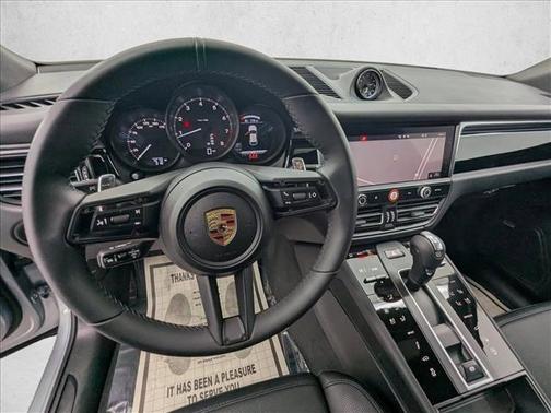 Dolomite Silver Metallic 2025 Porsche Macan Macan