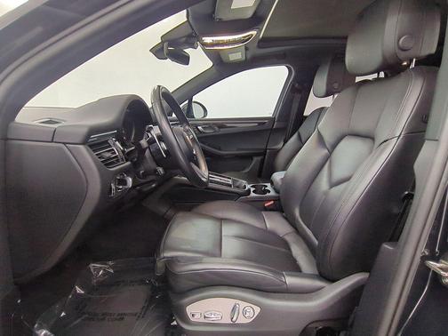 Volcano Grey Metallic 2023 Porsche Macan T