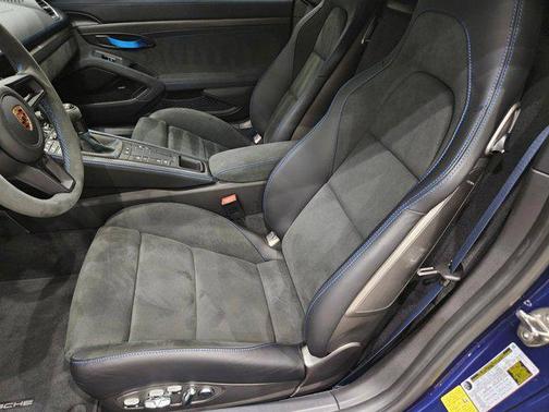 2025 Porsche 718 Spyder RS