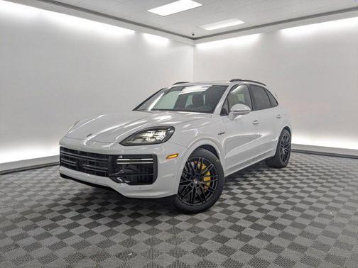 2026 Porsche Cayenne Cayenne Turbo E-Hybrid