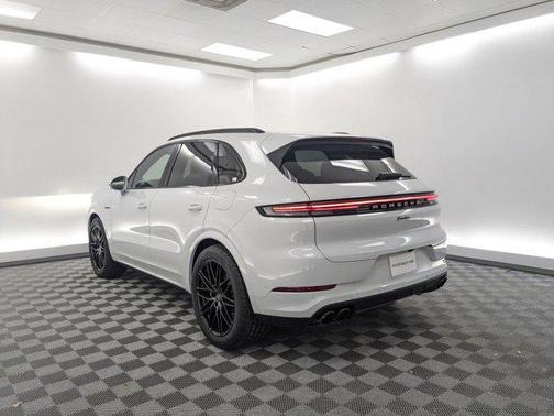 2026 Porsche Cayenne Cayenne Turbo E-Hybrid