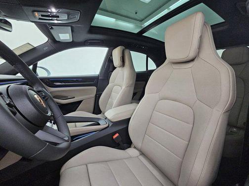 2025 Porsche Macan Electric