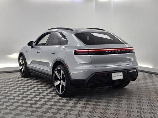 2025 Porsche Macan Electric