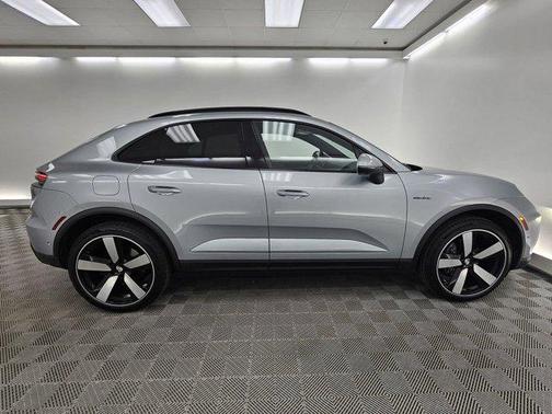2025 Porsche Macan Electric