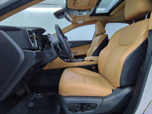 Eminent White Pearl 2024 Lexus NX 350 Premium