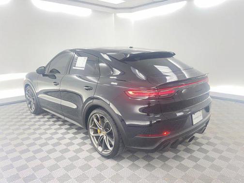 2022 Porsche Cayenne Turbo GT
