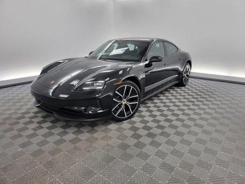 2025 Porsche Taycan 4