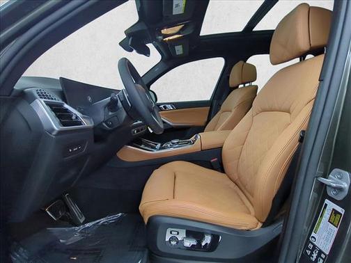 Manhattan Green Metallic 2026 BMW X5 xDrive40i
