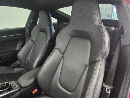 2020 Porsche 911 Carrera 4S