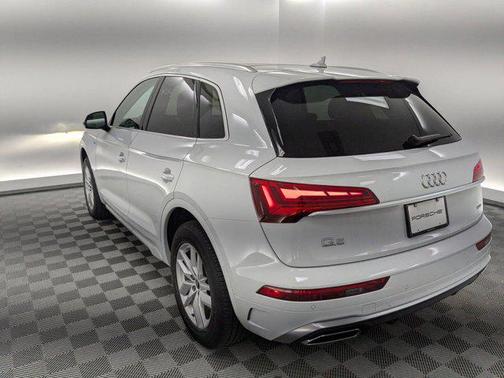 2022 Audi Q5 45 S line Premium