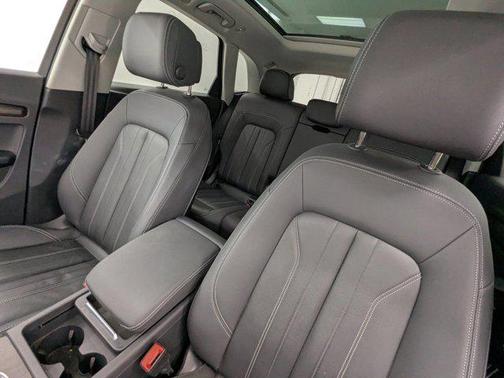 2022 Audi Q5 45 S line Premium