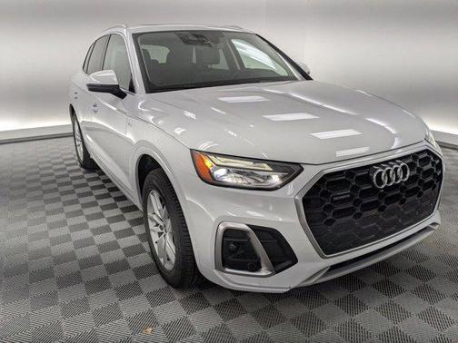 2022 Audi Q5 45 S line Premium