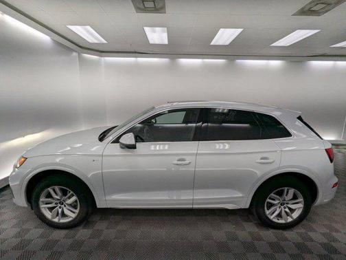 2022 Audi Q5 45 S line Premium