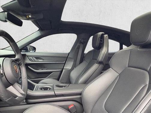 2024 Porsche Taycan 4S