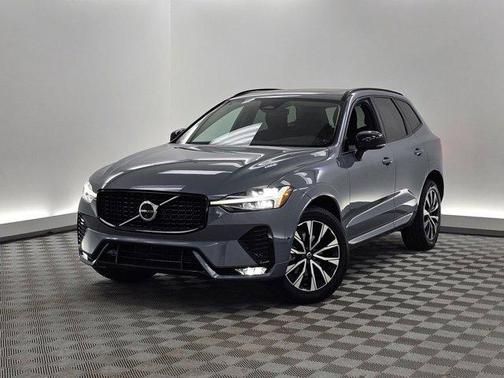 2024 Volvo XC60 B5 Plus Dark Theme