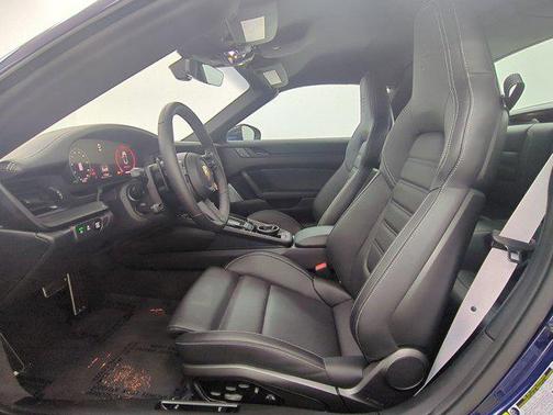 2025 Porsche 911 Targa 4 GTS