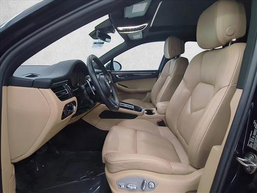 Night Blue 2023 Porsche Macan T