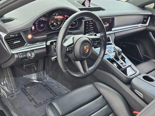 2023 Porsche Panamera Platinum Edition