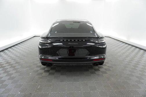 2023 Porsche Panamera Platinum Edition