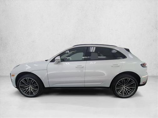 Carrara White Metallic 2026 Porsche Macan Macan