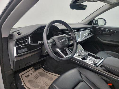 2022 Audi Q8 55 Premium