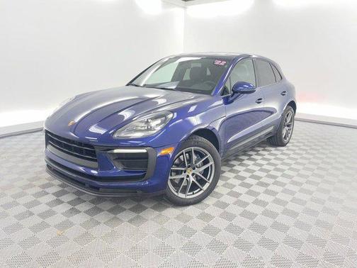 2022 Porsche Macan AWD