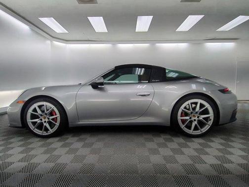 GT Silver Metallic 2026 Porsche 911 Targa 4S