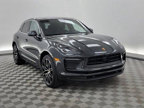 2024 Porsche Macan Base
