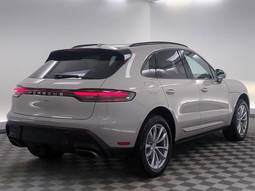 Chalk 2026 Porsche Macan Macan