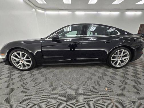 2026 Porsche Panamera RWD