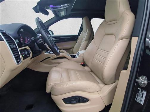 Black 2023 Porsche Cayenne Platinum Edition
