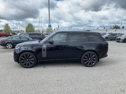 2023 Land Rover Range Rover SV
