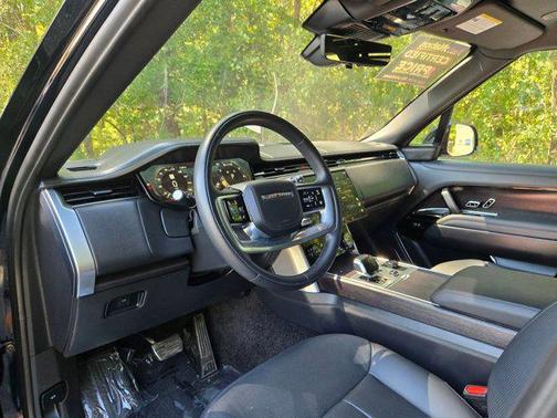 2023 Land Rover Range Rover SV