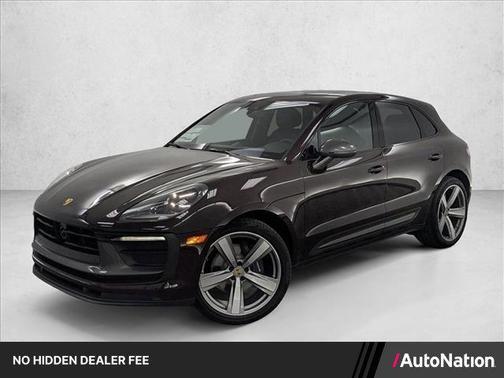 Copper Ruby Metallic 2026 Porsche Macan T