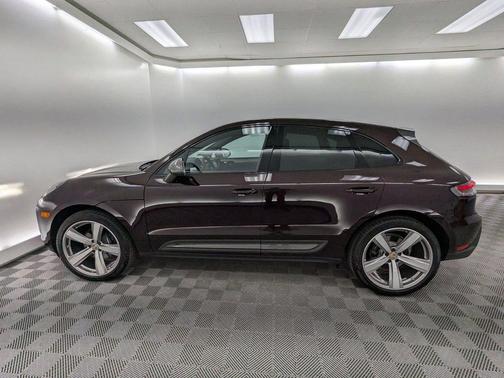 Copper Ruby Metallic 2026 Porsche Macan T
