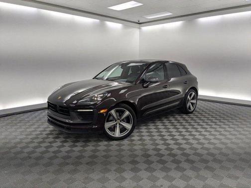 Copper Ruby Metallic 2026 Porsche Macan T
