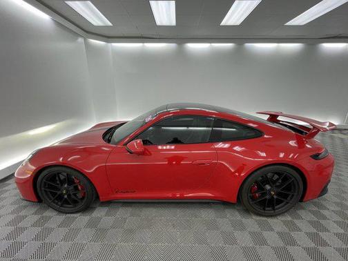 2026 Porsche 911 Carrera GTS