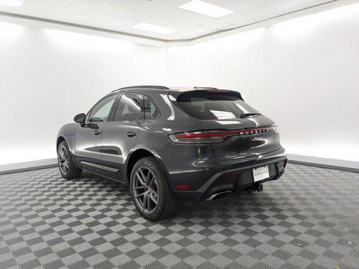2026 Porsche Macan AWD