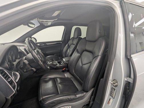 2013 Porsche Cayenne Cayenne