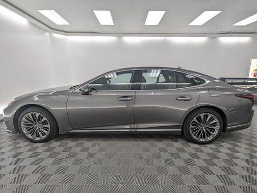 2022 Lexus LS 500 Base