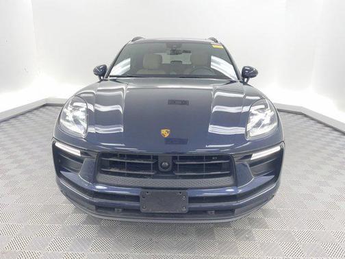 2023 Porsche Macan T