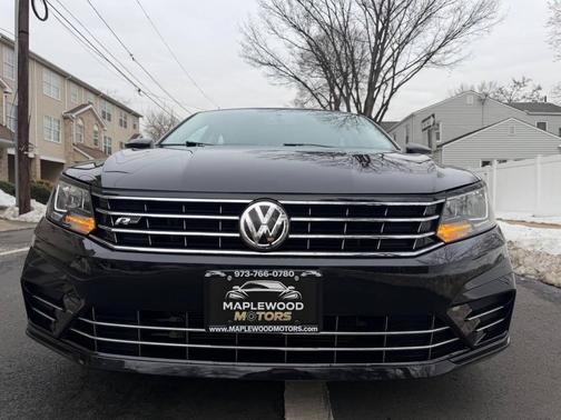 2017 Volkswagen Passat 1.8T R-Line w/Comfort