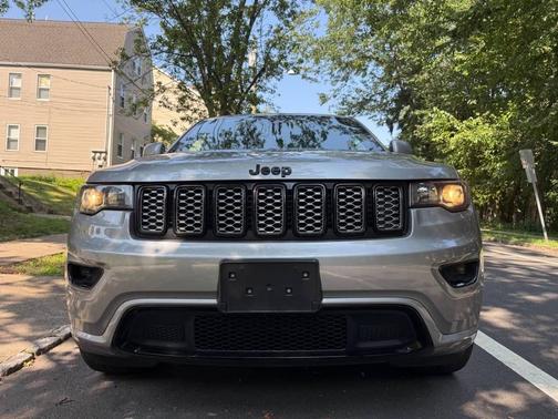 2019 Jeep Grand Cherokee Altitude