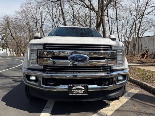 White Platinum Metallic Tri-Coat 2017 Ford F-450 Lariat