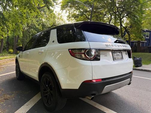 Fuji White 2018 Land Rover Discovery Sport HSE
